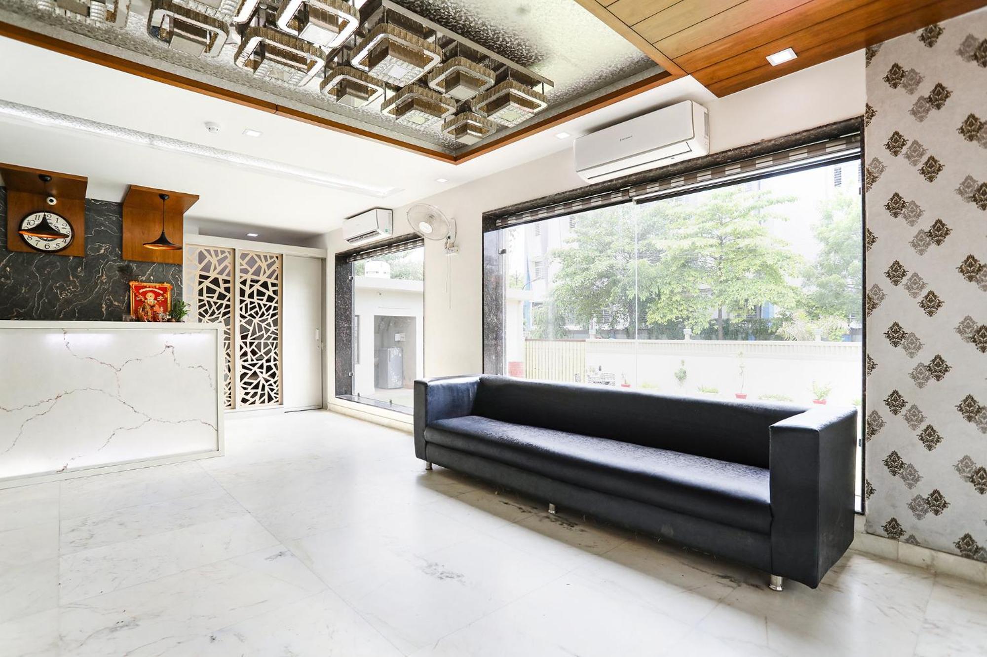 Fabhotel Grand Sparrow Tajganj Bagian luar foto